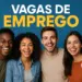 Quatro jovens sorrindo sob o texto 'Vagas de Emprego'.